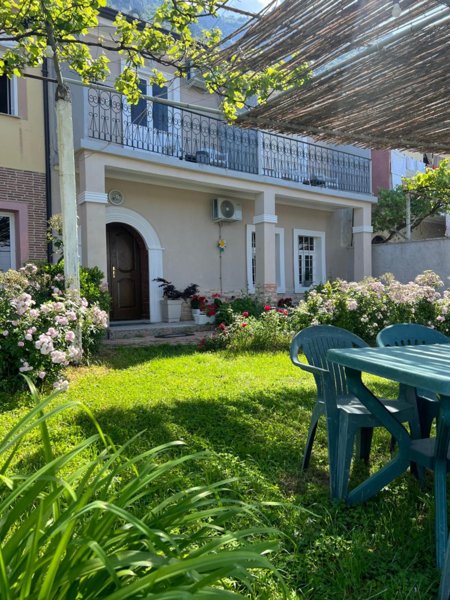 Garden Villa Guni Kruje Exterior photo
